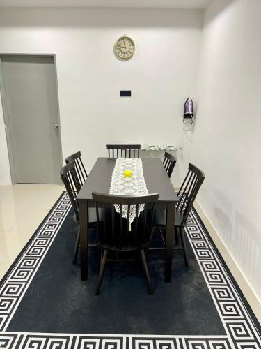 Kilátás, 1022 négyzetméteres, 3 hálószobás Ház 2 fürdőszobával Mentakab területén (Farisya GuestHouse Bandar Jengka) in Jengka