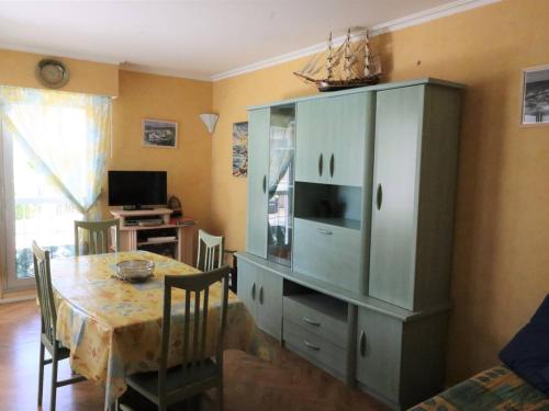 Appartement T2 à Royan - Plage de Pontaillac - 2 adultes/2 enfants, terrasses, parking, proche commerces - FR-1-738-32