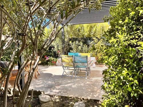 Maison à L'Isle-sur-la-Sorgue : Jardin, Clim, 6 Pers, Parking Gratuit - FR-1-767-22