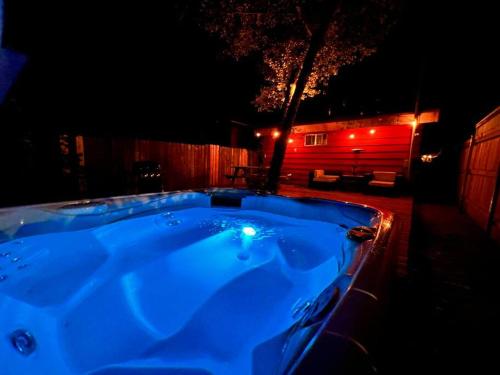 Private hot tub deck pets WiFi The Little Red Box in Big Bear City, USA