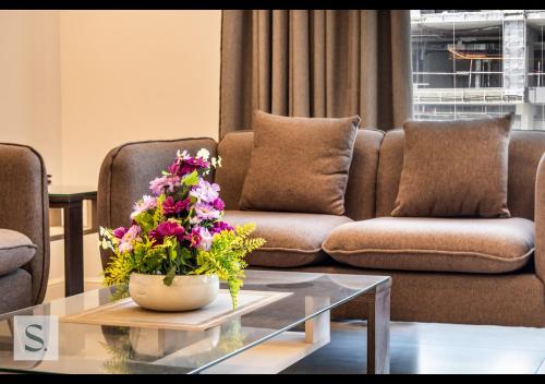 Plush 1 BDR Apt, Close to Metro, Дубай (фото 4)