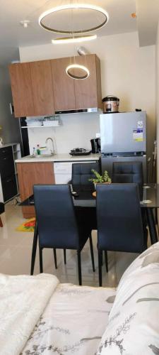 Seven Suite Seven Suite