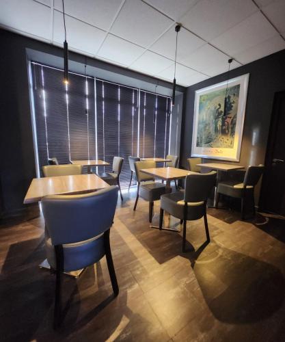 Cit'Hotel Le Cheval Blanc, Cognac Centre - 식음료(F&B)