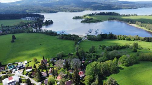 Tampilan eksterior, Chata pod javorem in Frymburk