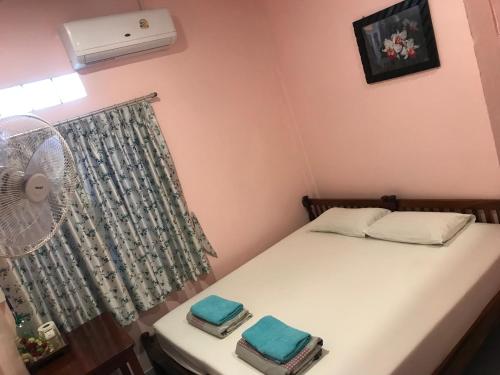 Vitoonguesthouse2fanrooms & Aircondition thumbnail 4