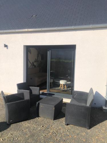 Maison avec Jacuzzi intérieur Courseulles Sur Mer (Maison avec Jacuzzi interieur Courseulles Sur Mer) in Creully