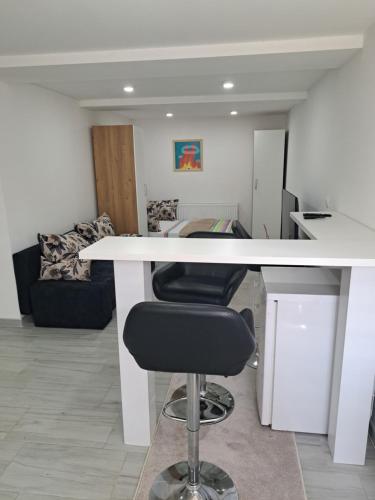 Apartman Avlija - Location saisonnière - Tuzla