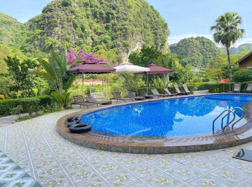 HoangLong Riverside Homestay – Hanoi, OH