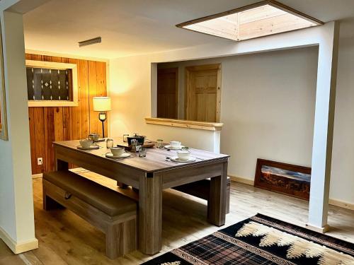 Cozy Hunter Cabins in Хантер