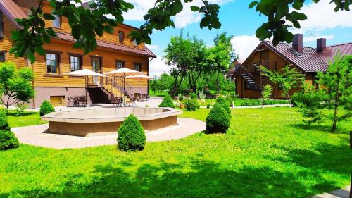 . "Trakaitis" nameliai