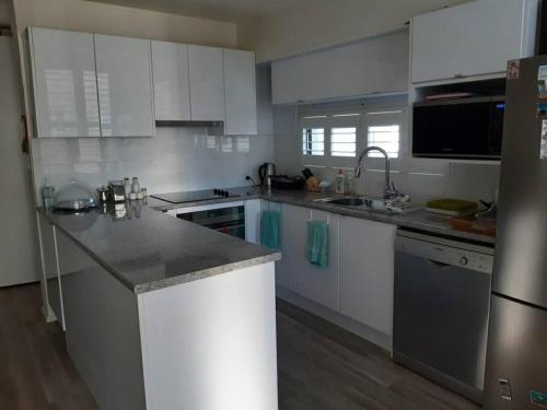 Flynns Beach Paradise - Ocean Terrace