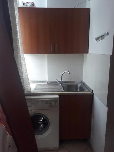 Dani's Apartment, Tirana (photo 10)