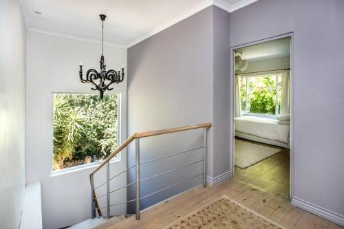 Spacious home with beautiful garden and views, Città del Capo (foto 6)