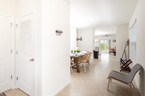 ห้องครัว, Entire House close to Disney in แอปอปก้า