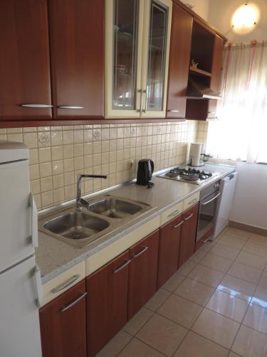 Two-Bedroom Apartment with Balcony image 10