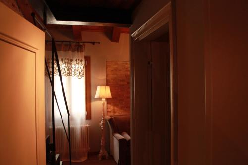 Rosso Charm B&B – Venice, GA