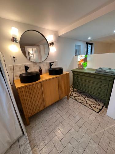 ห้องน้ำ, La maison des artistes in ซาวีญี ซูร์ ออร์จ