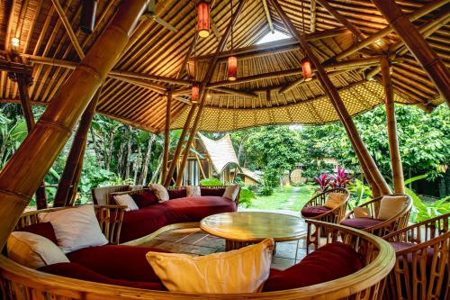 Cacao House 4bds Bamboo at Green Village Bali