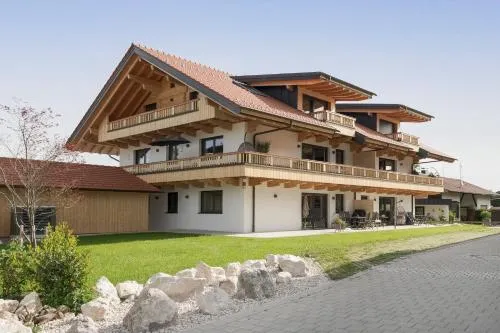 FENJOY Ferienapartments am Chiemsee - Balkon - BBQ in Bernau am Chiemsee, Deutschland