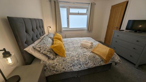 Chy Lowen Private rooms with kitchen, dining room and garden access close to Eden Project & beaches 3