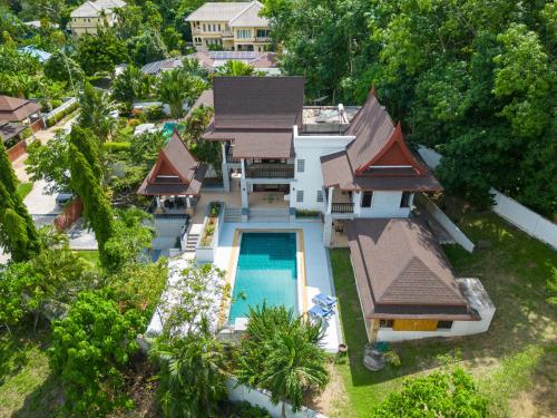 Villa Aurora 4-bedroom Pool Villa in Kamala, Phuket