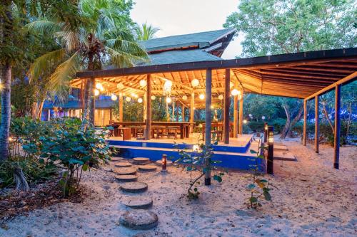 Facilities, Hotel Playa Manglares Isla Baru in Santa Ana