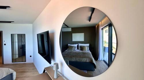 562066280 Hotel Medistone