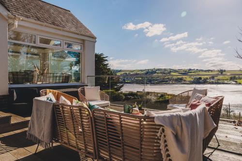 The Curlews - Waterside, boutique home with 360 panoramic views and 10 person Hyool, Teignmouth