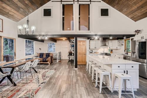 Starry Summit 4WD Oasis home in Nederland, USA
