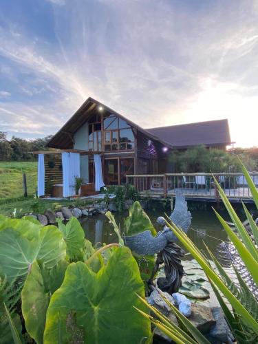 Chalet del lago Santa Elena – khách sạn tại Vda. El Plan