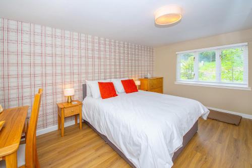 The Clachan Hotel, Lochearnhead – Lochearnhead