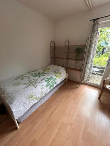 2 Zimmer Apartment mit Küche und Bad, Zürich (photo 3)