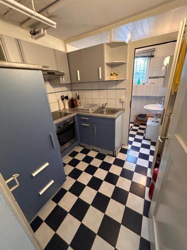 2 Zimmer Apartment mit Küche und Bad, Zürich (photo 8)
