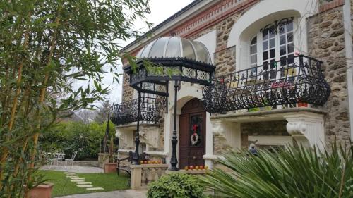 Beautiful Charming House near Paris ! gîte à louer Le Plessis-Trévise