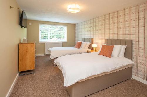 The Clachan Hotel, Lochearnhead – Lochearnhead