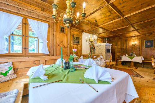 Hotel Waldgasthof Buchenhain 2