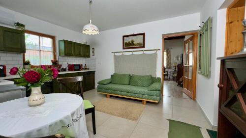 virtuve, Zöld 21 Cottage (Zold 21 Cottage) in Zákány