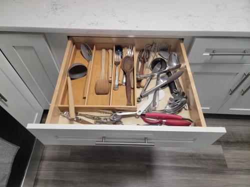 Beautiful 4 Bedroom House Near Downtown Columbus with Garage Parking and Backyard