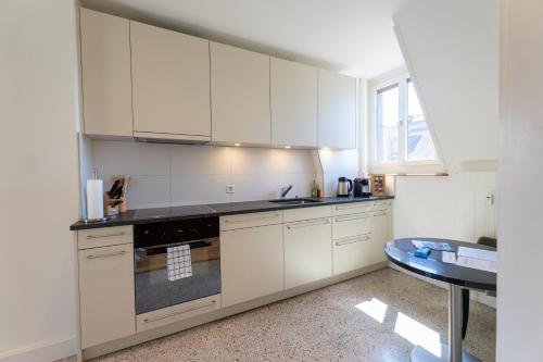 Charmante Altbauwohnung am Rhein, Basel (photo 8)