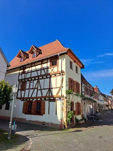 Gästehaus Merlin mit Saunabereich in Bad Bergzabern, Deutschland