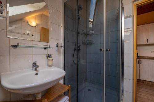 Two-Bedroom Apartment room in Penzion Fortuna