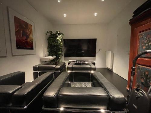 the birdy mountains luxury lodge 146qm, Sauna, Entertainment in Schlitz