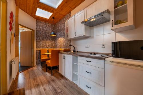 Two-Bedroom Apartment image 6
