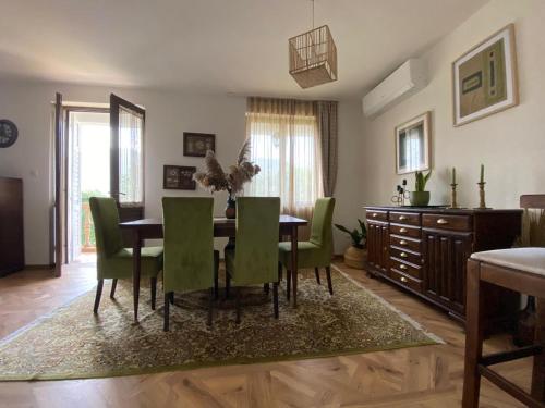 Létesítmények, Villa Nikola in Donji Stoliv