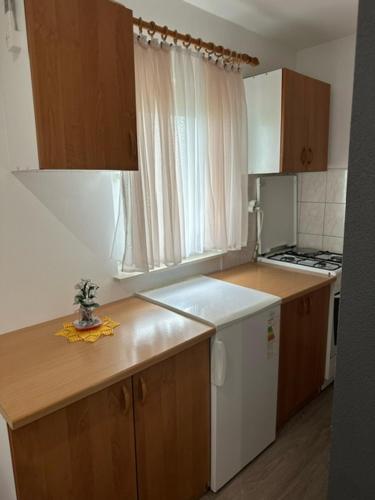 廚房, Kuca za odmor Mare in 斯維蒂馬丁納穆里