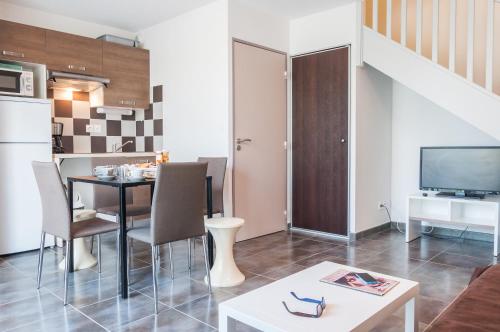 2 bedrooms, 3 beds