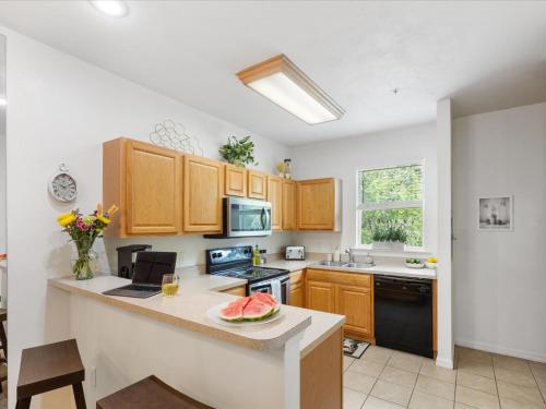 Convenient & Inviting - Fully-Equipped 2BD Condo, Gainesville (zdjęcie 4)
