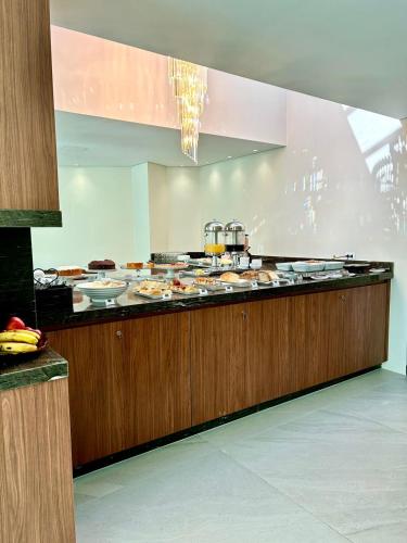 อาหารและเครื่องดื่ม, Hotel Alji in อินไดย์อาตูบา