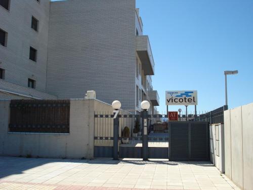 Apartamentos Turísticos Vicotel - image 9