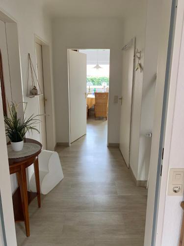 Ieeja, Zwei Zimmer Natur und Luxus Ferienwohnung mit Garten in Schmilau